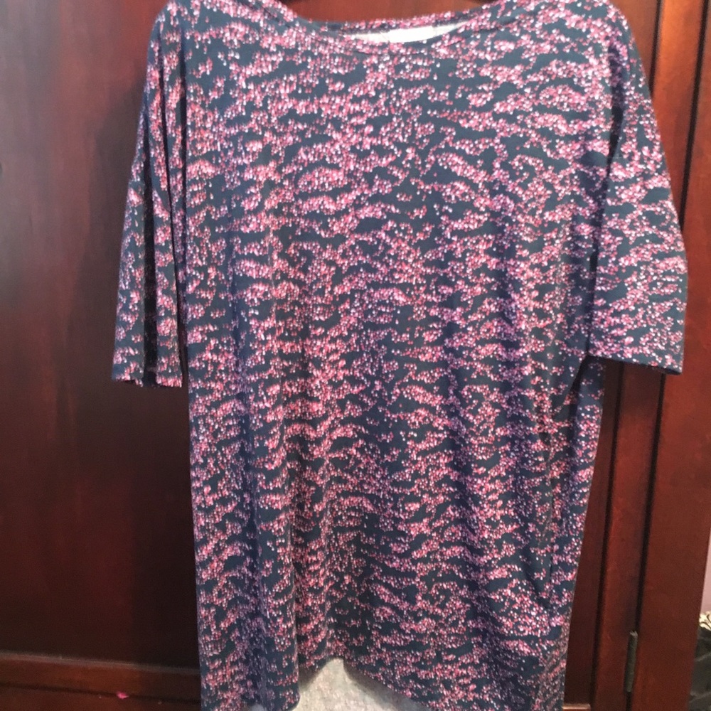 LuLaRoe Speckled Print Irma